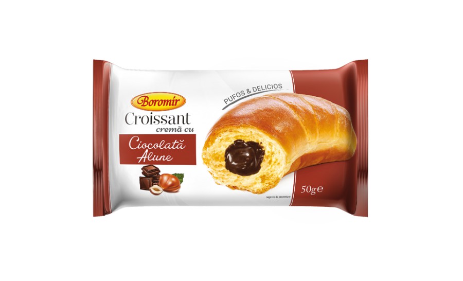 Croissant with Chocolate Halzenuts cream